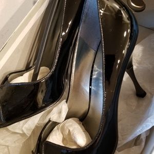 Guess heels